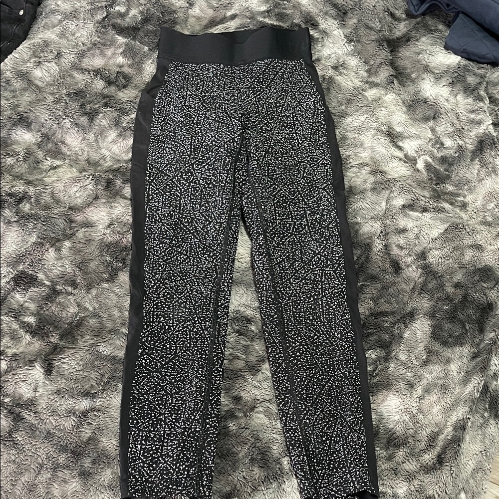 lululemon athletica Black and White Leggings with pockets